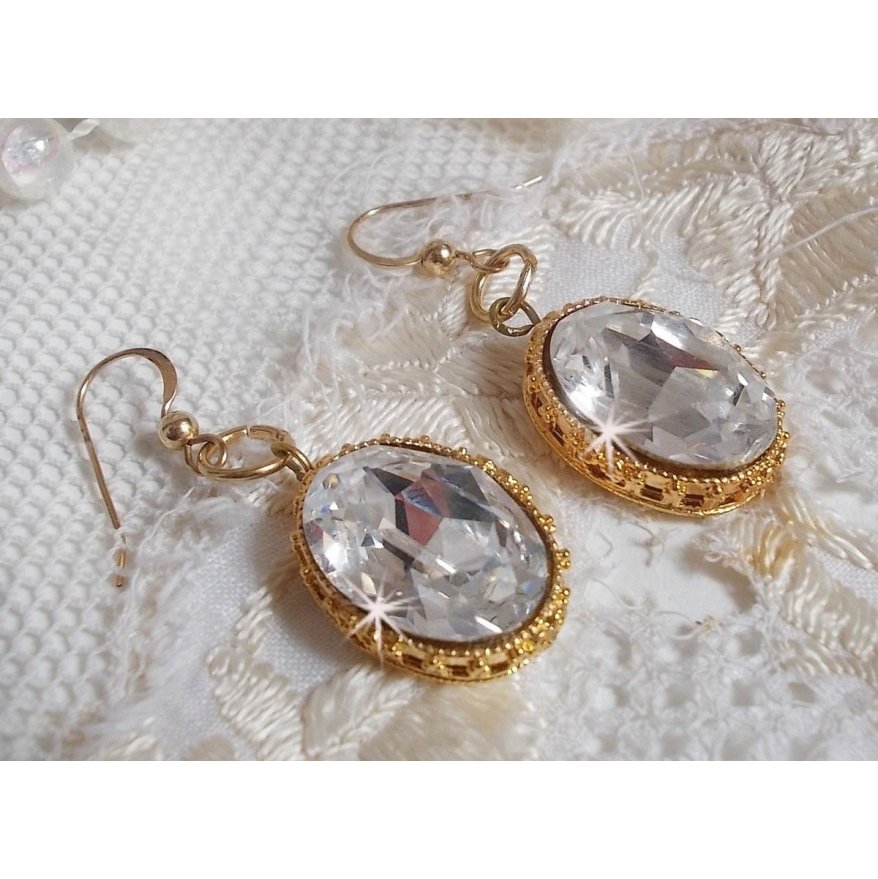 BO Gull Øredobber med Swarovski-krystaller innfattet i gull cabochoner med 14 karat gullfylte ørekroker
