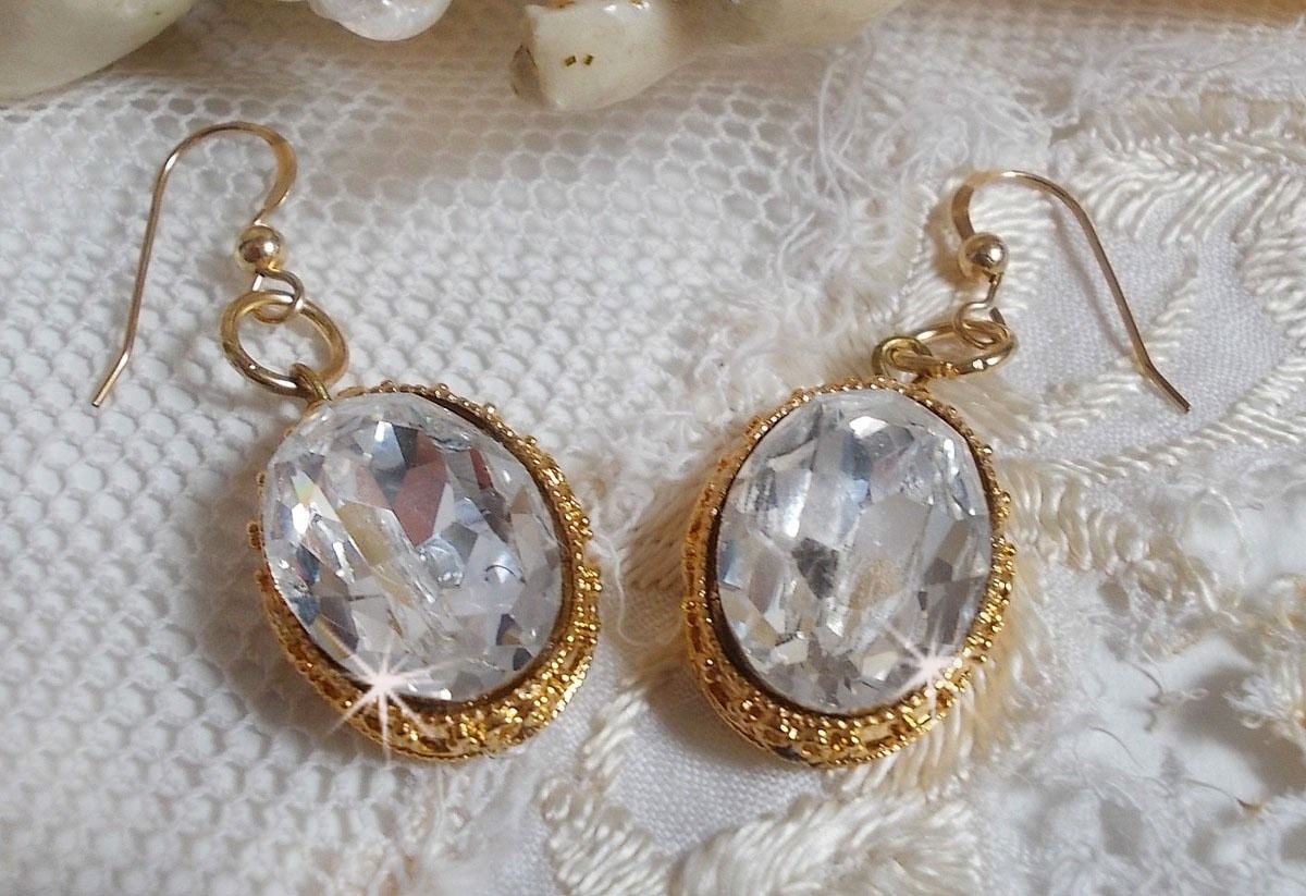 BO Gull Øredobber med Swarovski-krystaller innfattet i gull cabochoner med 14 karat gullfylte ørekroker