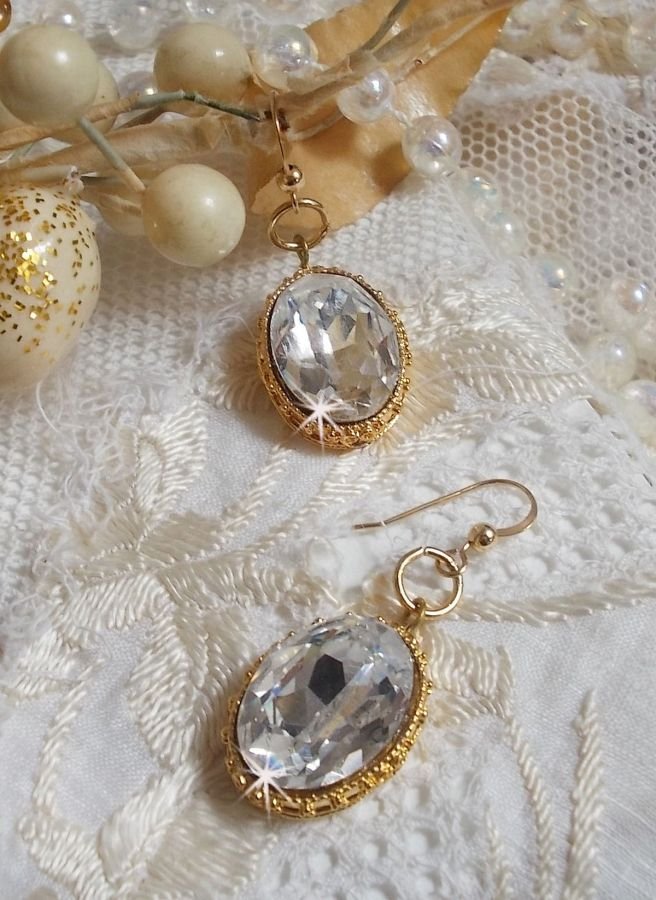 BO Gull Øredobber med Swarovski-krystaller innfattet i gull cabochoner med 14 karat gullfylte ørekroker