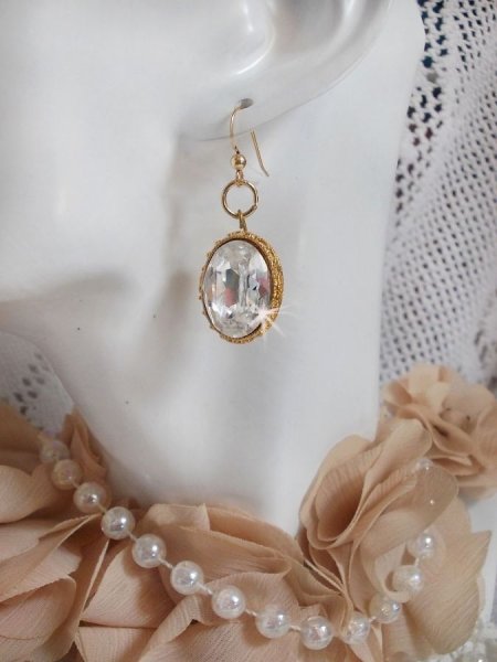 BO Gull &Oslash;redobber med Swarovski-krystaller innfattet i gull cabochoner med 14 karat gullfylte &oslash;rekroker