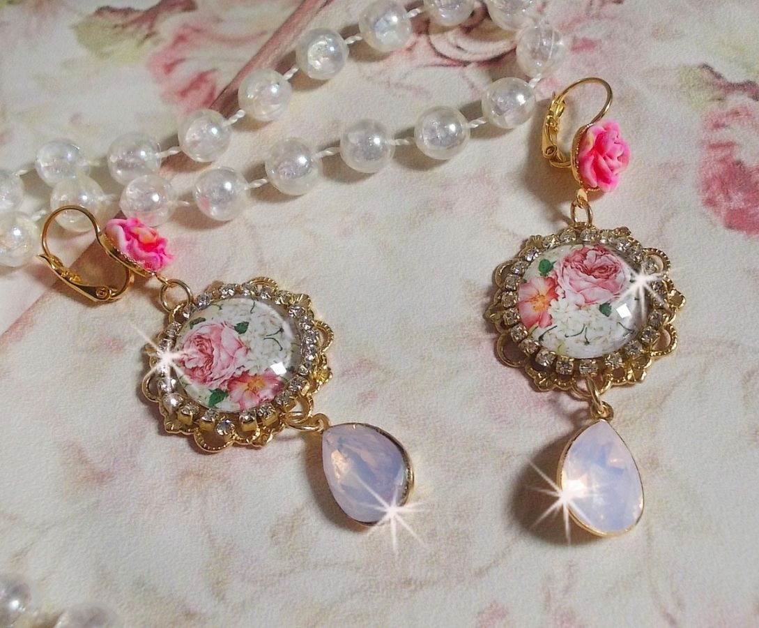 BO Bouquet Valentine laget med rose bukett glass cabochons, harpiks cabochons og Swarovski-krystaller 