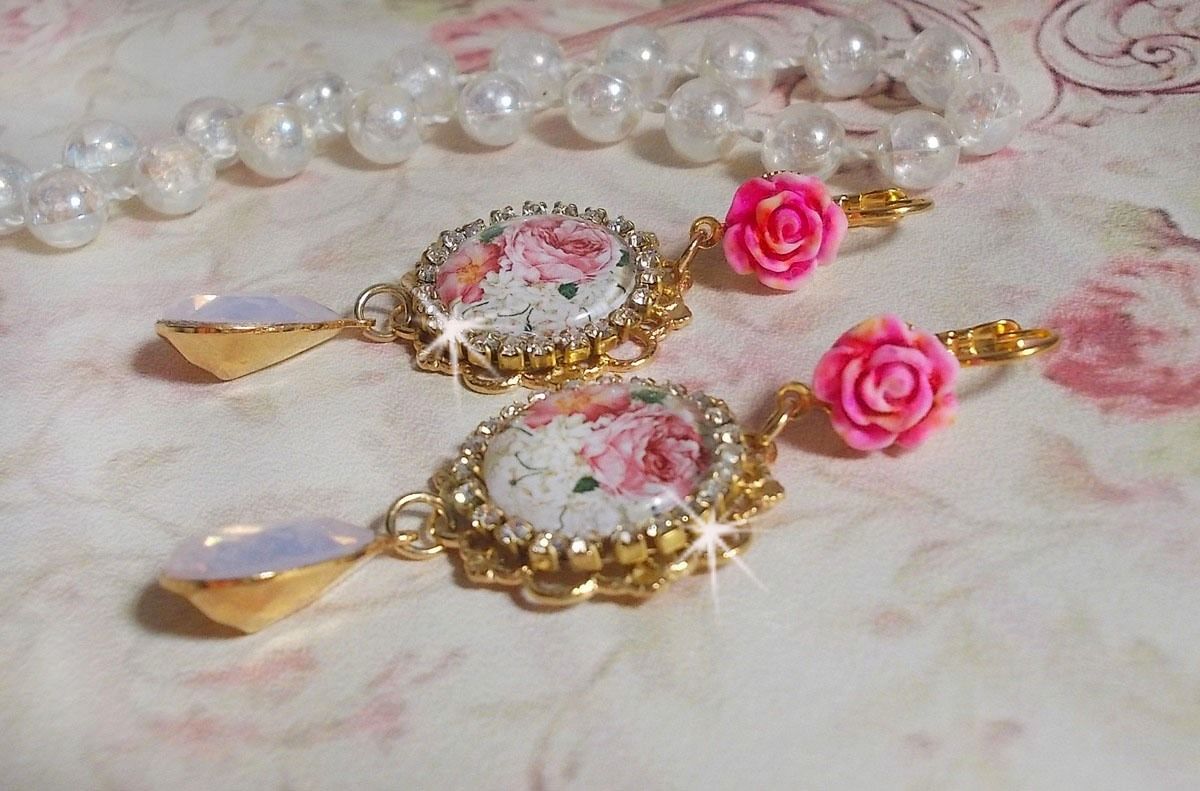 BO Bouquet Valentine laget med rose bukett glass cabochons, harpiks cabochons og Swarovski-krystaller 