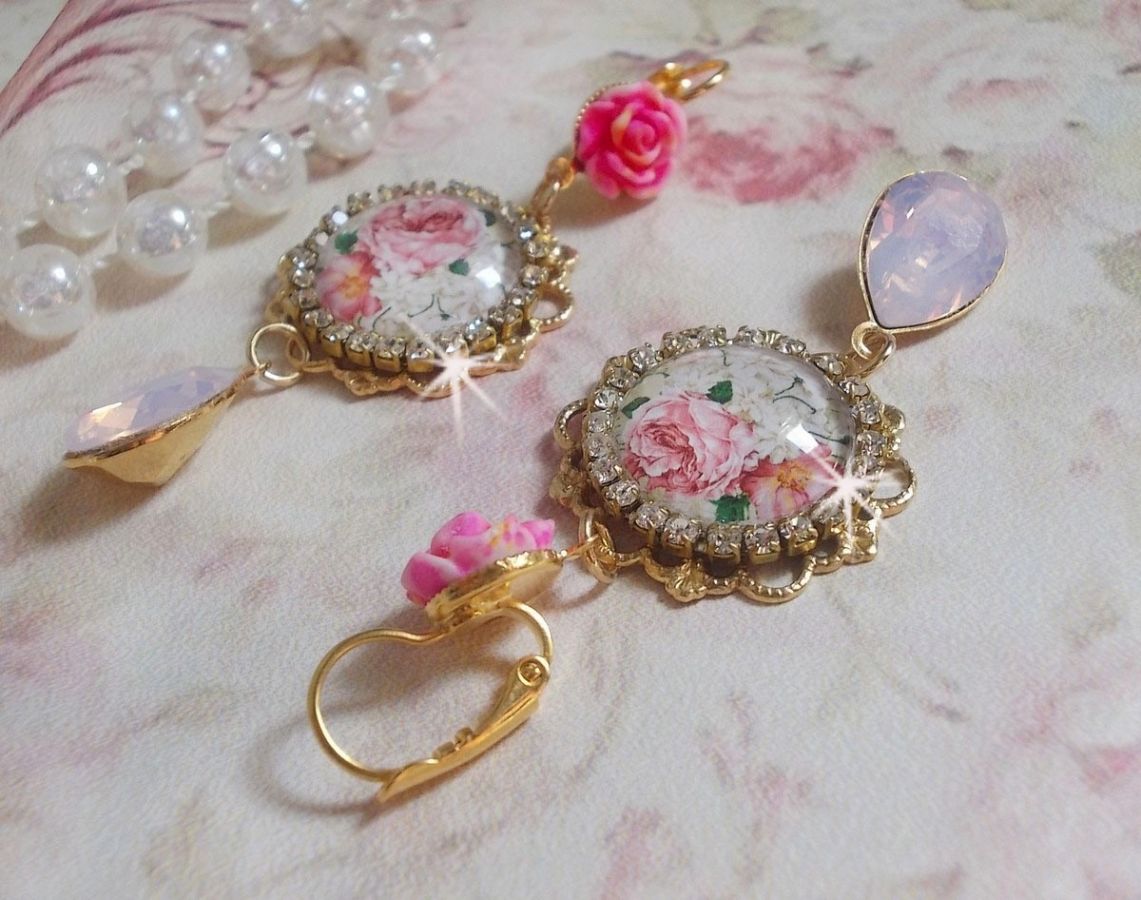 BO Bouquet Valentine laget med rose bukett glass cabochons, harpiks cabochons og Swarovski-krystaller 