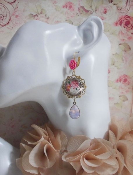 BO Bouquet Valentine laget med rose bukett glass cabochons, harpiks cabochons og Swarovski-krystaller 