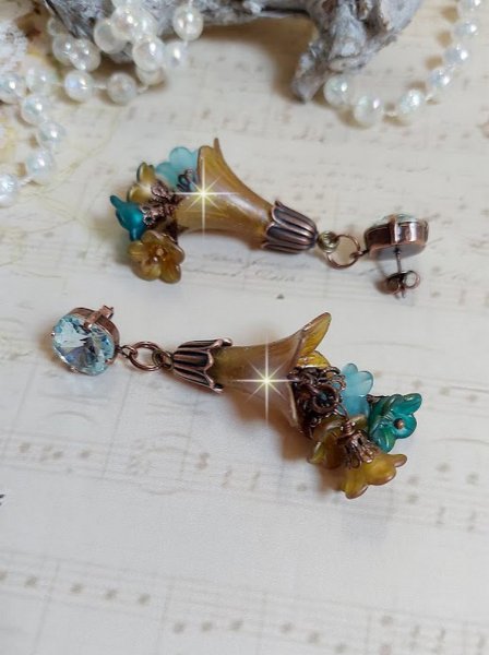  BO C&eacute;zanne cr&eacute;&eacute;es aves fleurs synth&eacute;tiques et perles Cristal Swarovsky