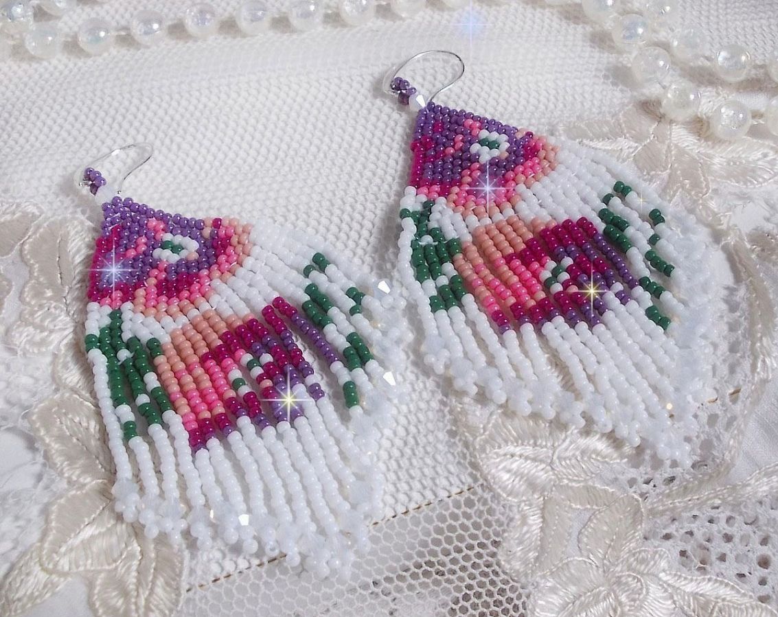 BO Cherry Blossoms laget med Opaque White, Pink i forskjellige nyanser, Green med Toupies
