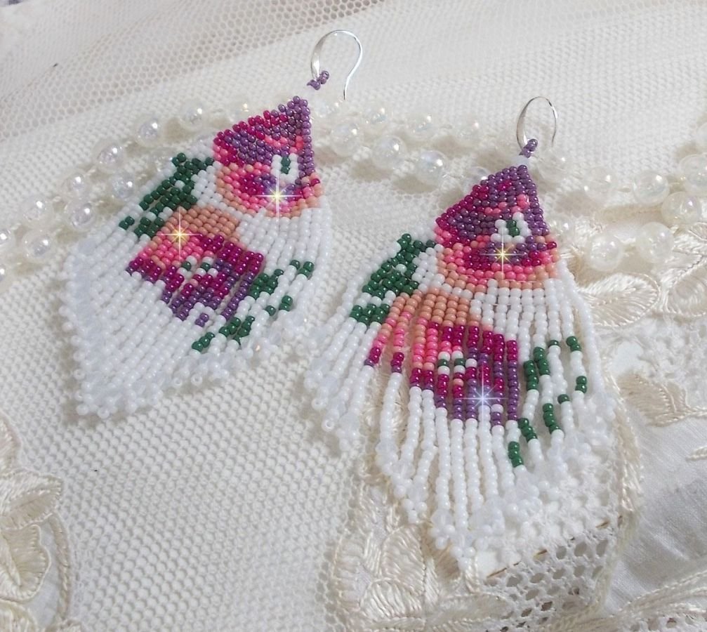BO Cherry Blossoms laget med Opaque White, Pink i forskjellige nyanser, Green med Toupies