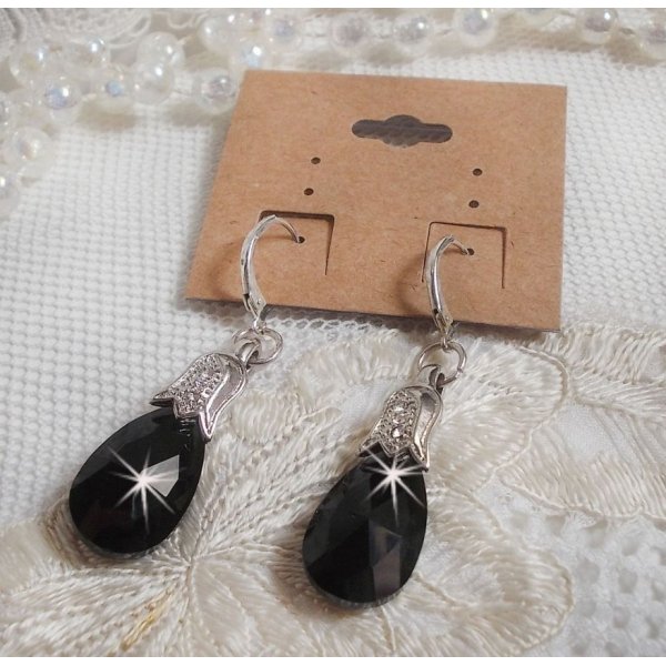 BO Merveilles Jet skapt med sm&aring; s&oslash;lv rhinestones og fasetterte dr&aring;per