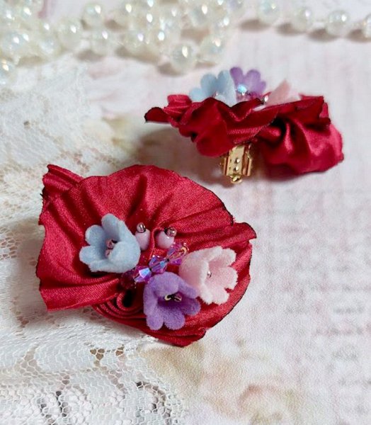 BO Pretty Lady brod&eacute;es avec ruban de soie, perles cristal Swarovski, perles acryliques, facettes verre boh&egrave;me