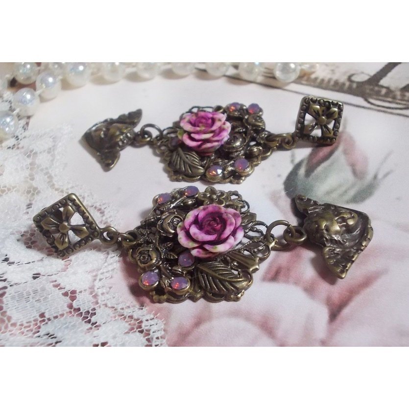 BO Secrets des Angelots laget med harpiksroser, Angelot-charms, trykk og krystaller