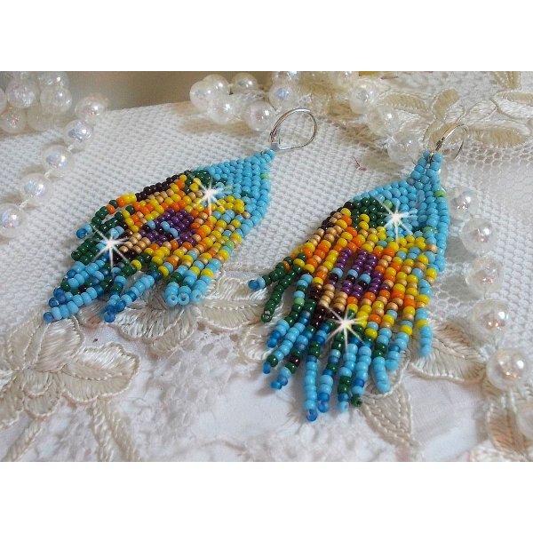 BO Solsikke laget med v&aring;rfargede steiner og s&oslash;lvsviller 925/1000