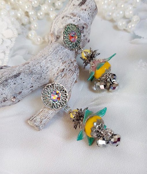 BO C&acirc;line mont&eacute;es avec perles potiron verre, facettes, coupelles, fleurs et perles cristal Swarovski