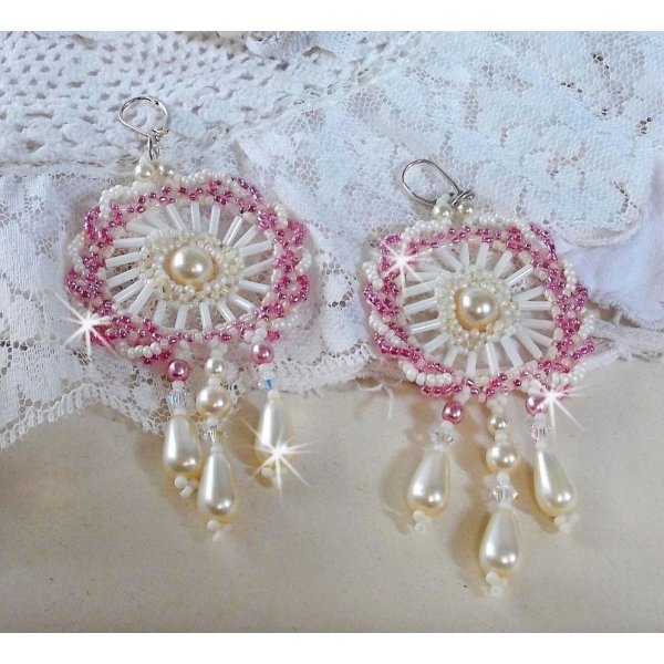 BO D&eacute;tente montert med Ivory runde perler og perledr&aring;per, Antique rosa seed perler og 925 s&oslash;lv sviller