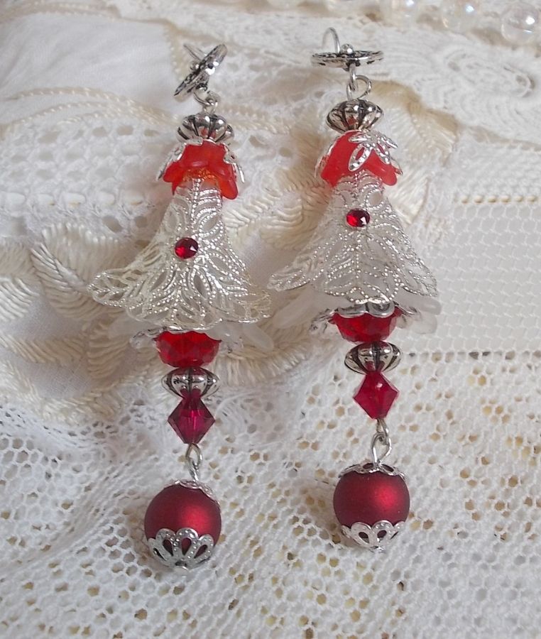BO Tendre Rouge med Swarovski-krystaller, runde fasetterte perler og 925/1000 sølv ørekroker