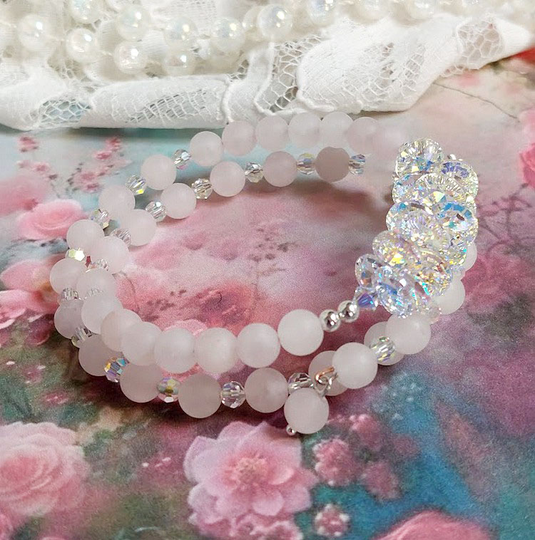 Bracelet Carrousel en Quartz cr&eacute;&eacute; avec pierres de gemme : le Quartz, breloque arbre de vie et perles Cristal Swarovski