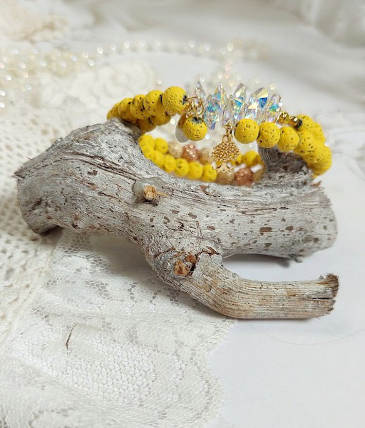 Bracelet Couronne Jaune Soleil monté avec pierres de lave, perles cristal Swarovski, sequin Argent 925 et breloque