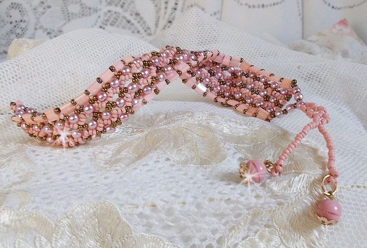 Rose Royale armbånd med Pink Tila perler, fasetterte perler og Swarovski krystallperler