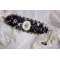 Sacred Black Bracelet brodert på en antikk svart blonder 
