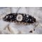 Sacred Black Bracelet brodert på en antikk svart blonder 