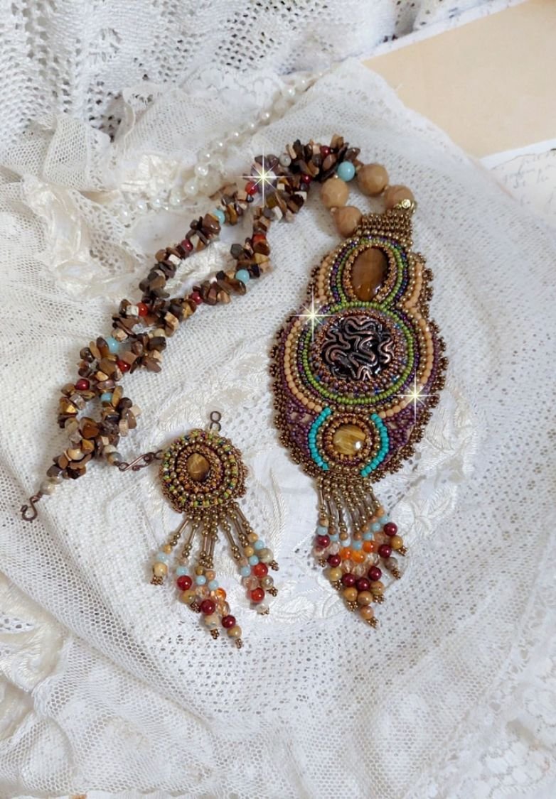 Fauve anheng halskjede brodert med flere tigerøyne, Haute-Couture-stil