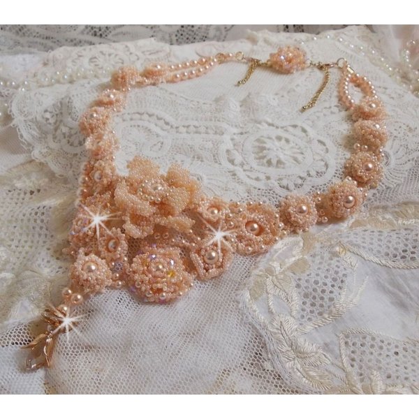 Idylle Beaut&eacute; Haute-Couture halskjede, ingenting annet enn Swarovski perler og fr&oslash; perler 