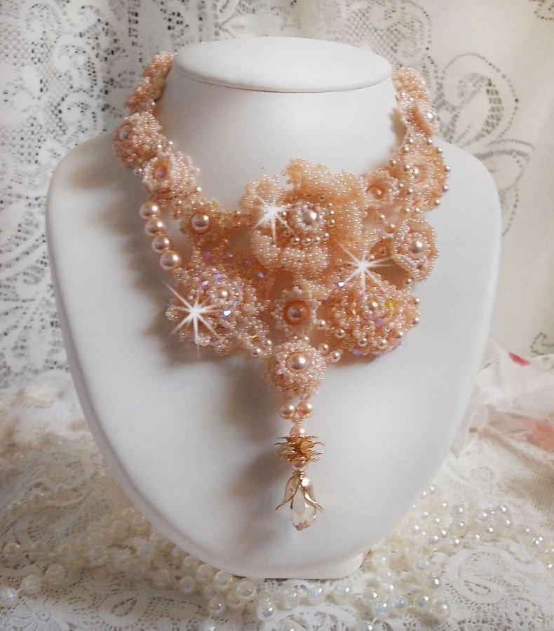 Idylle Beauté Haute-Couture halskjede, ingenting annet enn Swarovski perler og frø perler 