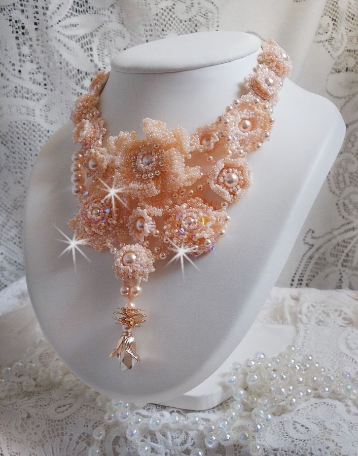 Idylle Beauté Haute-Couture halskjede, ingenting annet enn Swarovski perler og frø perler 