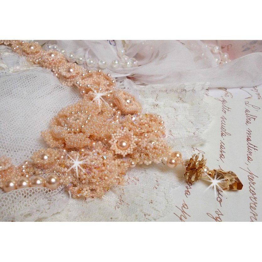 Idylle Beauté Haute-Couture halskjede, ingenting annet enn Swarovski perler og frø perler 