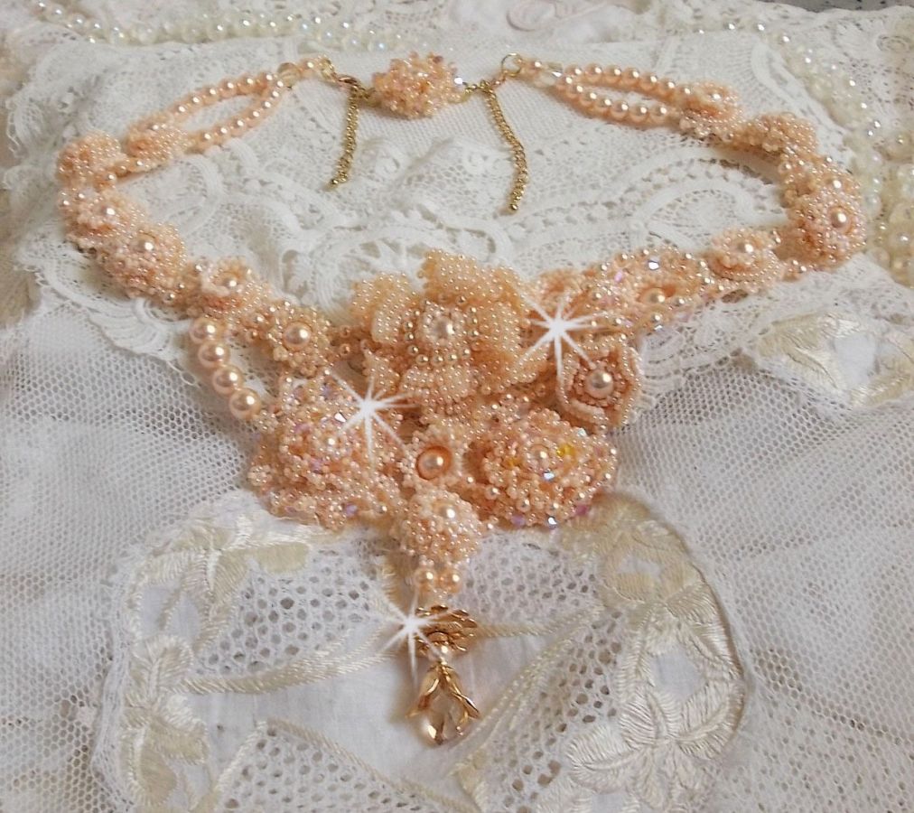 Idylle Beauté Haute-Couture halskjede, ingenting annet enn Swarovski perler og frø perler 