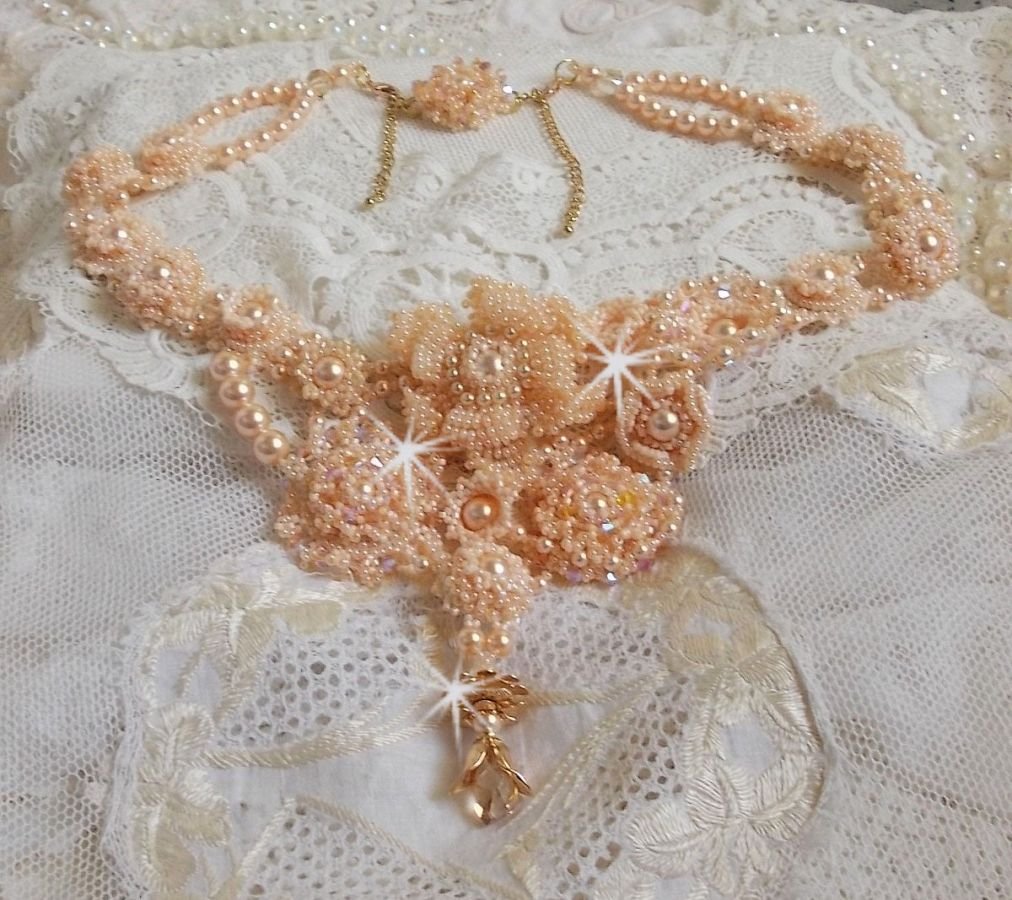 Idylle Beauté Haute-Couture halskjede, ingenting annet enn Swarovski perler og frø perler 