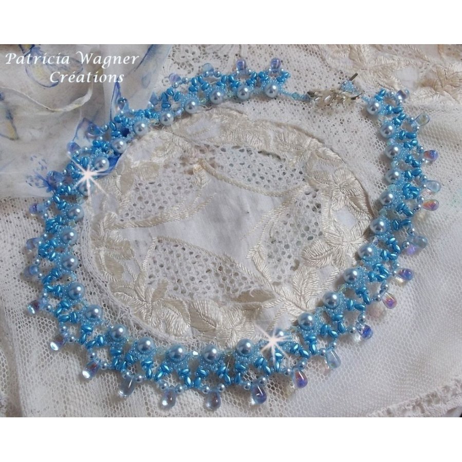 Lys Azur halskjede med Swarovski krystallperler og glass dråper