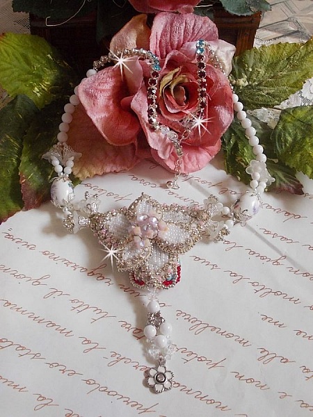 Collier Nuit Etoil&eacute; avec des perles semi-pr&eacute;cieuses et Cristaux de Swarovski