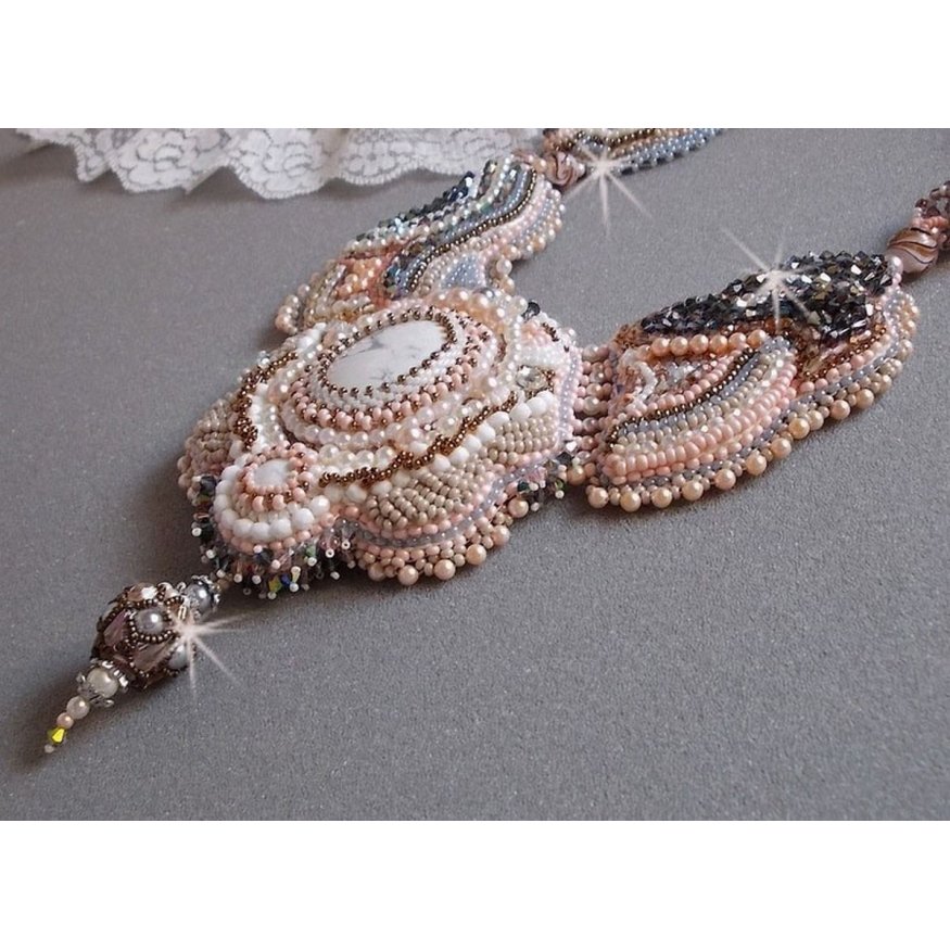 Angelique Marquise des Anges Haute-Couture halskjede brodert med edelstener og Swarovski-krystaller
