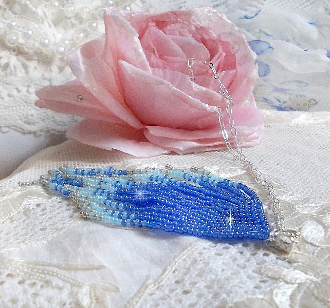 Soft Blue Dreams anheng laget med himmelbl&aring;, safir, s&oslash;lv kvalitet seed perler med 925/1000 sterling s&oslash;lv tilbeh&oslash;r