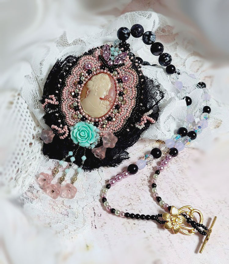 Anheng halskjede Marquise brodert med perleperler, en veldig vakker blonder, en overd&aring;dig juvel 