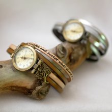 Spesialtilpasset skinnklokke med dobbel omdreining og urskive med arabiske tall