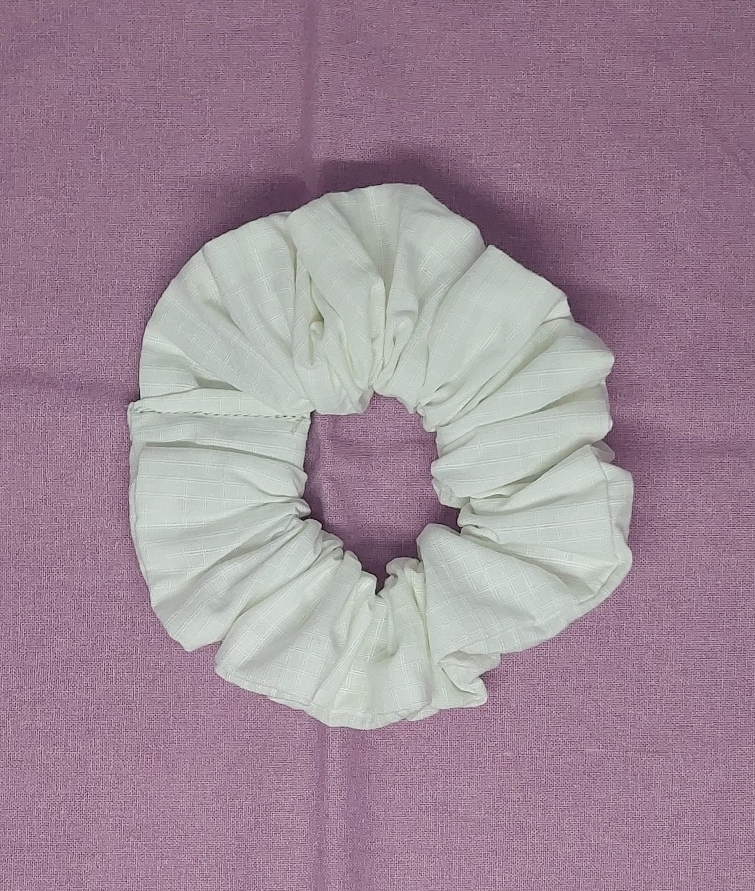 Chouchou blanc &agrave; minis carreaux -Nuage