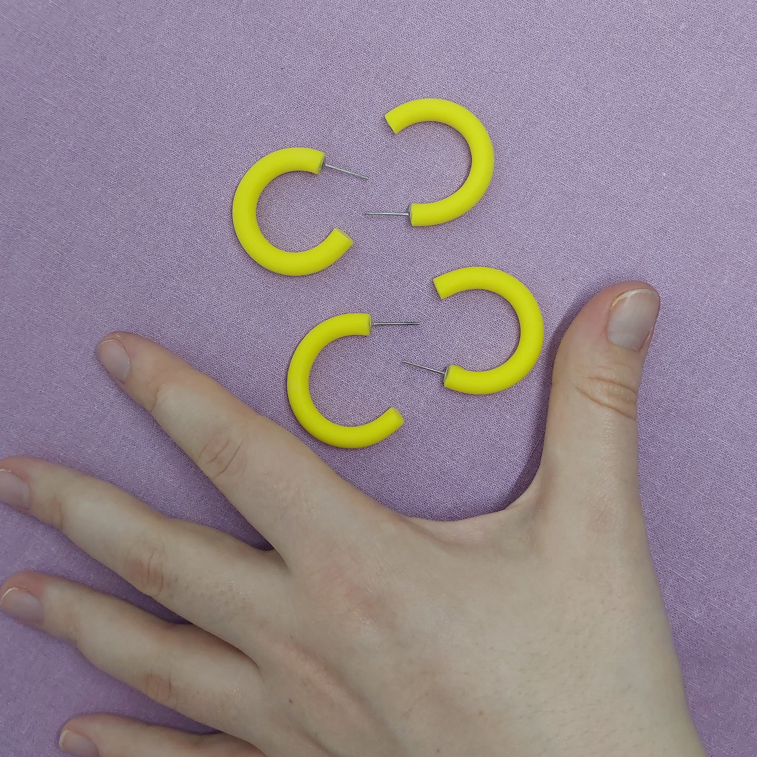 Cr&eacute;oles jaune citron unies et mat