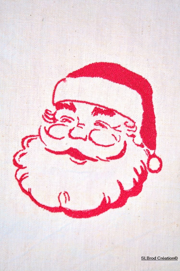 Julepose med julenissens ansikt
