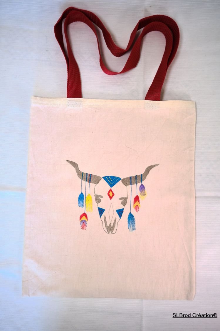 Brodert bøffelhode tote bag