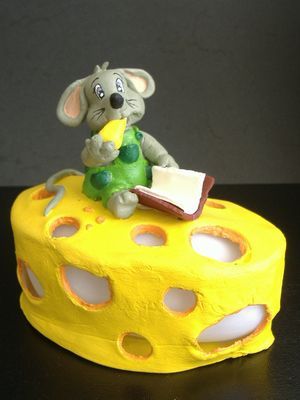 Lampe veilleuse  enfant porcelaine froide originale "Souris"
